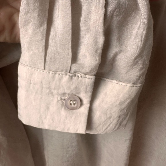 By Together Long Sleeve Button Up Blouse Shirt - Picture 13 of 14